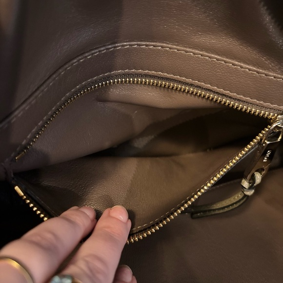 Chloé Madeleine Taupe Smooth Leather Medium Size Boston Duffle Bag - Picture 14 of 14